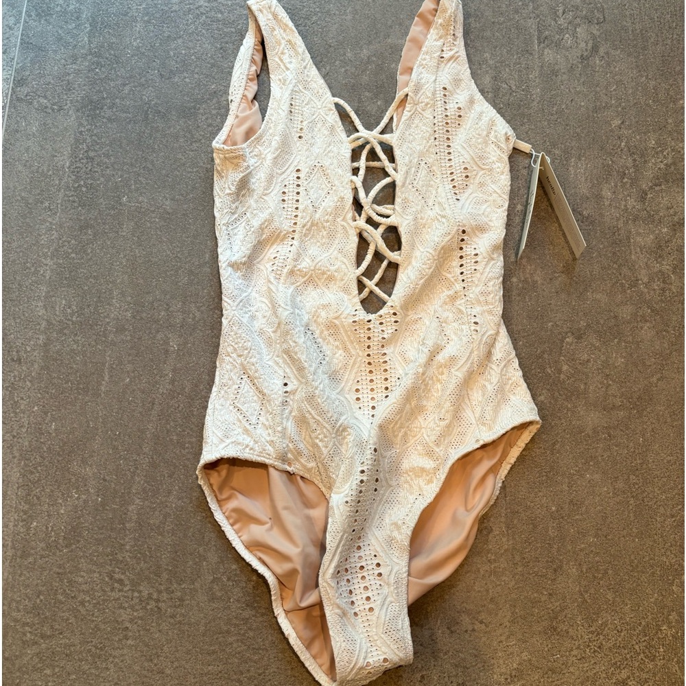 NWT Elizabeth Jane 1 piece white bathing suit size L